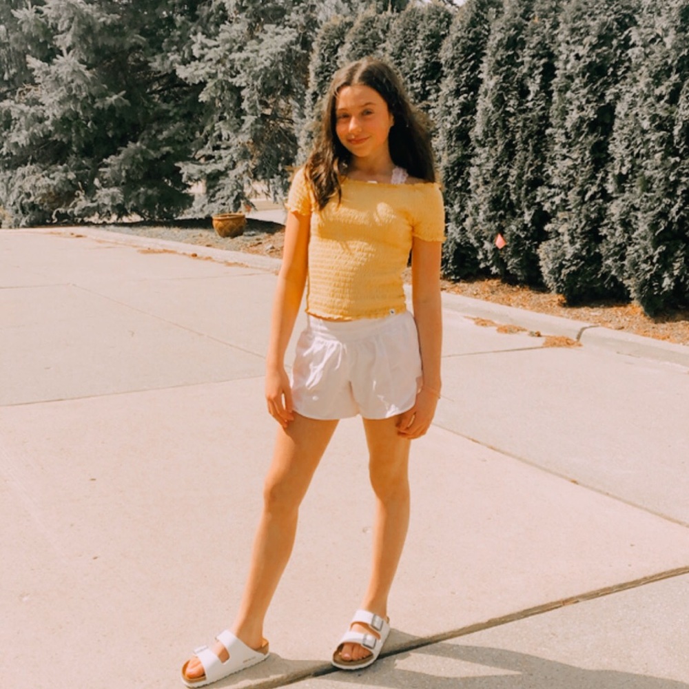 Meet your Posher, Ava